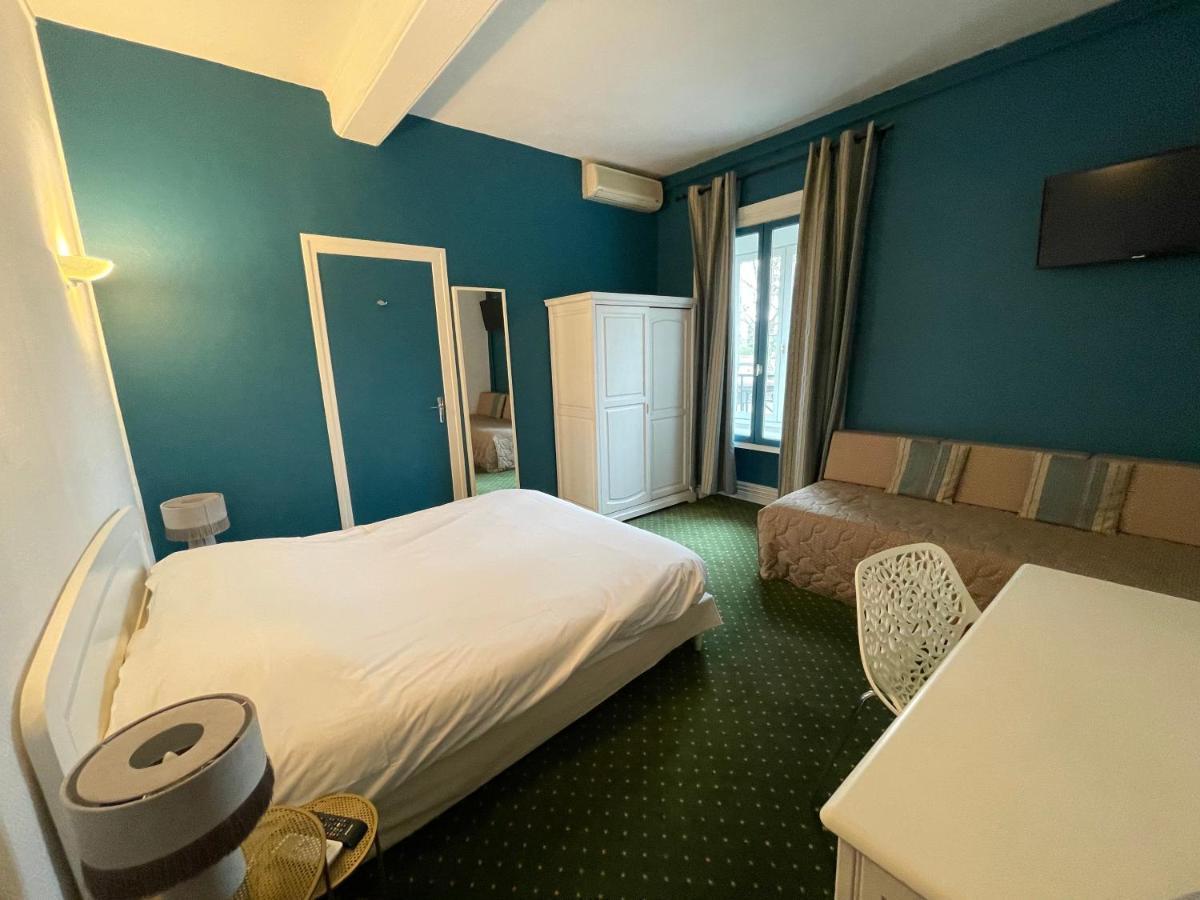 Hotel La Tablee Medievale Civrieux-dʼAzergues