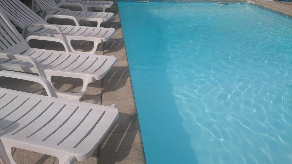La Tablee Medievale Hotel Civrieux-dʼAzergues