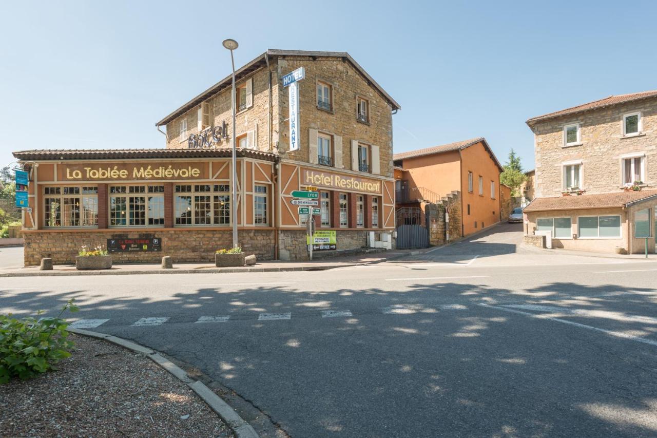 Hotel La Tablee Medievale Civrieux-dʼAzergues